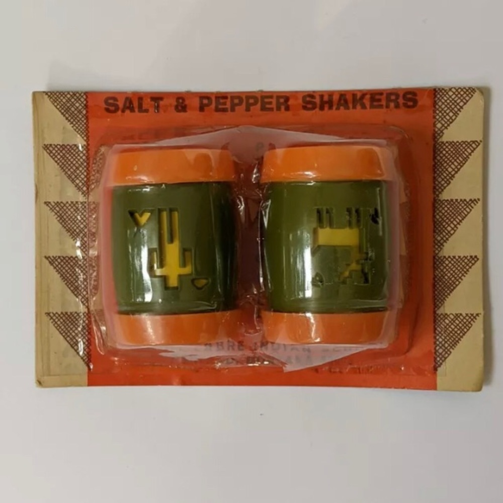Vintage Saint Labre S&P shakers, NOS